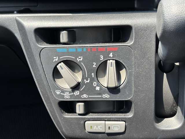 ダイハツ ミラ イース L SAⅢ 福岡県 2018(平30)年 4万km マゼンタベリーマイカM レーンキープアシスト/横滑り防止装置/盗難防止装置/衝突被害軽減システム/ＫＥＮＷＯＯＤドラレコ/前後コーナーセンサー/パーキングアシスト/アイドリングストップ/ＡＭＦＭ/ＡＵＸ/オートマチックハイビーム/純正フロアマット/ワンオーナー