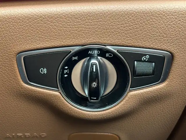 メルセデス・ベンツ Ｅ３５０e アバンギャルド スポーツ 三重県 2019(令1)年 3.2万km ダイヤモンドホワイト ♪充電ケーブル有り♪/レーダーセーフティ/純正ナビ/　・Bluetooth/　・USB/　・フルセグ/３６０°カメラ/ブラウンレザーシート/LEDヘッドライト/リアフォグライト /D/N席パワーシート/D/Nシートヒーター/オートハイビーム/スマートキー/プッシュスタート/クルーズコントロール/パワーバックドア/リアフィルム/ステアリングスイッチ/オートリトラクタブルミラー/ターンミラー/ビルトインETC2.0/ドライブレコーダー