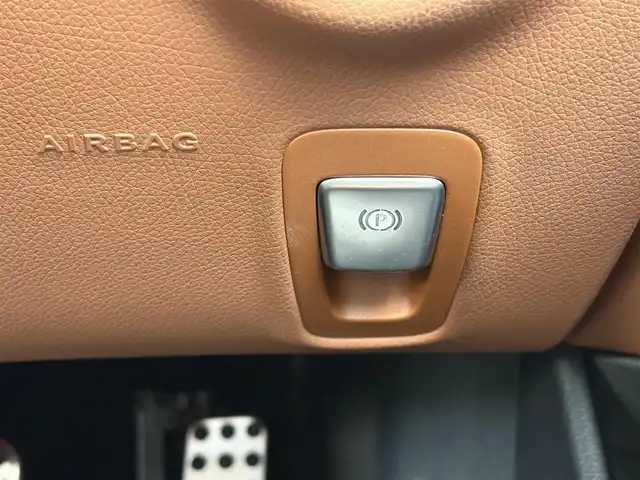 メルセデス・ベンツ Ｅ３５０e アバンギャルド スポーツ 三重県 2019(令1)年 3.2万km ダイヤモンドホワイト ♪充電ケーブル有り♪/レーダーセーフティ/純正ナビ/　・Bluetooth/　・USB/　・フルセグ/３６０°カメラ/ブラウンレザーシート/LEDヘッドライト/リアフォグライト /D/N席パワーシート/D/Nシートヒーター/オートハイビーム/スマートキー/プッシュスタート/クルーズコントロール/パワーバックドア/リアフィルム/ステアリングスイッチ/オートリトラクタブルミラー/ターンミラー/ビルトインETC2.0/ドライブレコーダー