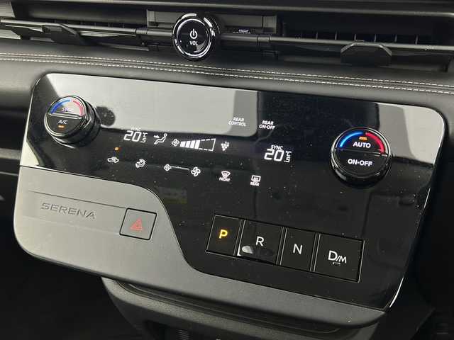 日産 セレナ ハイウェイスター V 宮城県 2023(令5)年 4.3万km プリズムホワイト 禁煙車/アラウンドビューモニター/プロパイロット/エマージェンシーブレーキ/車線逸脱警報/車線逸脱防止支援システム/ＢＳＷ（後側方車両検知警報）/アダプティブヘッドライト/純正12型DAナビ/・USB.BT.AppleCarplay/フルセグTV/両側パワースライドドア/デジタルインナーミラー（前後ドラレコ付）/電動パーキングブレーキ/LEDヘッドライト/フォグランプ/ビルトインETC2.0/ワイヤレス充電/ステアリングスイッチ/アイドリングストップ/プッシュスタート/スマートキー/純正16inAW/フロアマット