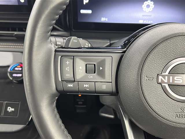 日産 セレナ ハイウェイスター V 宮城県 2023(令5)年 4.3万km プリズムホワイト 禁煙車/アラウンドビューモニター/プロパイロット/エマージェンシーブレーキ/車線逸脱警報/車線逸脱防止支援システム/ＢＳＷ（後側方車両検知警報）/アダプティブヘッドライト/純正12型DAナビ/・USB.BT.AppleCarplay/フルセグTV/両側パワースライドドア/デジタルインナーミラー（前後ドラレコ付）/電動パーキングブレーキ/LEDヘッドライト/フォグランプ/ビルトインETC2.0/ワイヤレス充電/ステアリングスイッチ/アイドリングストップ/プッシュスタート/スマートキー/純正16inAW/フロアマット