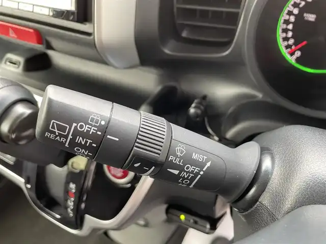 ホンダ Ｎ ＢＯＸ G Lパッケージ 沖縄県 2017(平29)年 5.1万km ブリティッシュグリーンP (株)IDOMが運営する【じしゃロンコザ店】の自社ローン専用車両になりますこちらは現金またはオートローンご利用時の価格です。自社ローンご希望の方は別途その旨お申付け下さい/・社外ナビ/・Bluetooth接続/・DVD再生/・TV/・バックカメラ/・片側パワースライドドア/・ETC/・ドライブレコーダー/・スマートキー/・プッシュスタート/・社外フロアマット