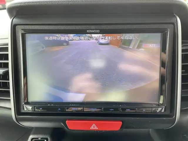 ホンダ Ｎ ＢＯＸ G Lパッケージ 沖縄県 2017(平29)年 5.1万km ブリティッシュグリーンP (株)IDOMが運営する【じしゃロンコザ店】の自社ローン専用車両になりますこちらは現金またはオートローンご利用時の価格です。自社ローンご希望の方は別途その旨お申付け下さい/・社外ナビ/・Bluetooth接続/・DVD再生/・TV/・バックカメラ/・片側パワースライドドア/・ETC/・ドライブレコーダー/・スマートキー/・プッシュスタート/・社外フロアマット