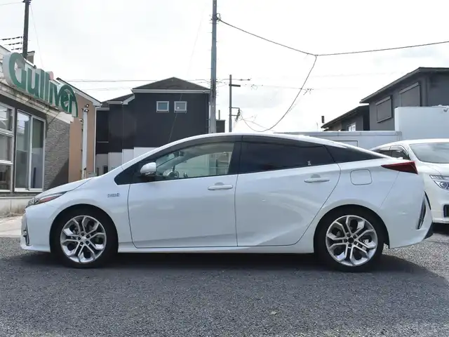トヨタ プリウス ＰＨＶ S ナビパッケージ 神奈川県 2019(令1)年 4.9万km ホワイトパールクリスタルシャイン トヨタセーフティセンス/純正メモリナビ/フルセグテレビ/Bluetooth/全方位カメラ/レーダークルーズ/ブラインドスポットモニター/ETC2.0/LEDヘッドライト/プッシュスタート/スマートキー/シートカバー/取説/ナビ説/記録(R.2.3.4.5.)/スペアスマートキー