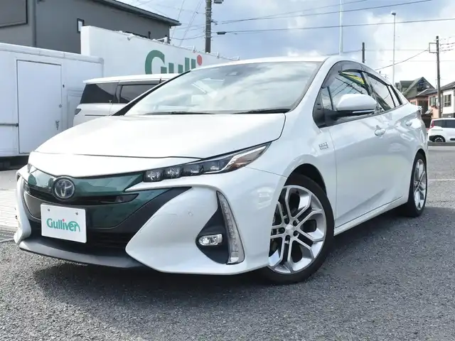 トヨタ プリウス ＰＨＶ S ナビパッケージ 神奈川県 2019(令1)年 4.9万km ホワイトパールクリスタルシャイン トヨタセーフティセンス/純正メモリナビ/フルセグテレビ/Bluetooth/全方位カメラ/レーダークルーズ/ブラインドスポットモニター/ETC2.0/LEDヘッドライト/プッシュスタート/スマートキー/シートカバー/取説/ナビ説/記録(R.2.3.4.5.)/スペアスマートキー