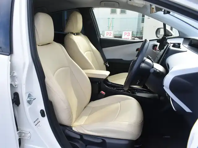 トヨタ プリウス ＰＨＶ S ナビパッケージ 神奈川県 2019(令1)年 4.9万km ホワイトパールクリスタルシャイン トヨタセーフティセンス/純正メモリナビ/フルセグテレビ/Bluetooth/全方位カメラ/レーダークルーズ/ブラインドスポットモニター/ETC2.0/LEDヘッドライト/プッシュスタート/スマートキー/シートカバー/取説/ナビ説/記録(R.2.3.4.5.)/スペアスマートキー
