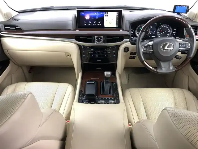 レクサス ＬＸ 570 愛知県 2017(平29)年 3.9万km スターライトブラックガラスフレーク サンルーフ/マークレビンソン/置くだけ充電/クーラーボックス/全方位カメラ/純正ナビ/（CD/DVD/BT/フルセグ）/USB/AUX入力/ETC2.0/ドラレコ/レクサスセーフティシステム/運転席助手席シートヒーター/運転席助手席シートベンチレーション/ステアリングヒーター/パワーバックドア/パドルシフト/ドアバイザー/ルーフレール/21インチ純正アルミホイール