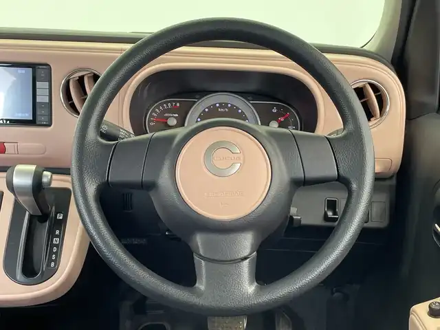 ダイハツ ミラ ココア プラスX 栃木県 2015(平27)年 5.8万km ムースピンクパール 純正ナビ/(CD/DVD/Bluetooth/フルセグTV/SD/MSV/USB)/バックカメラ/衝突軽減ブレーキ/禁煙車/オートライト/HIDヘッドライト/横滑り防止装置/フォグランプ/スマートキー/アイドリングストップ/電動格納ミラー/社外フロアマット/ルーフレール