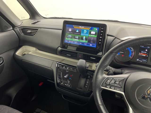 三菱 デリカミニ T プレミアム 愛知県 2024(令6)年 0.5万km ベージュⅡ 純正９インチディスプレイオーディオ/・Ｂｌｕｅｔｏｏｔｈ/・AppleCarPlay/・AndroidAuto/・AM/FM/アラウンドビューモニター/デジタルインナーミラー/両側パワースライドドア/前席シートヒーター/前後ドラレコ/ＥＴＣ/衝突軽減/レーンキープアシスト/コーナーセンサー/オートハイビーム/レーダークルコン/ステアリングヒーター/LEDヘッドライト/フォグランプ/純正ゴムマット/パドルシフト