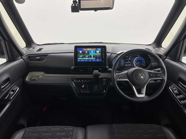 三菱 デリカミニ T プレミアム 愛知県 2024(令6)年 0.5万km ベージュⅡ 純正９インチディスプレイオーディオ/・Ｂｌｕｅｔｏｏｔｈ/・AppleCarPlay/・AndroidAuto/・AM/FM/アラウンドビューモニター/デジタルインナーミラー/両側パワースライドドア/前席シートヒーター/前後ドラレコ/ＥＴＣ/衝突軽減/レーンキープアシスト/コーナーセンサー/オートハイビーム/レーダークルコン/ステアリングヒーター/LEDヘッドライト/フォグランプ/純正ゴムマット/パドルシフト