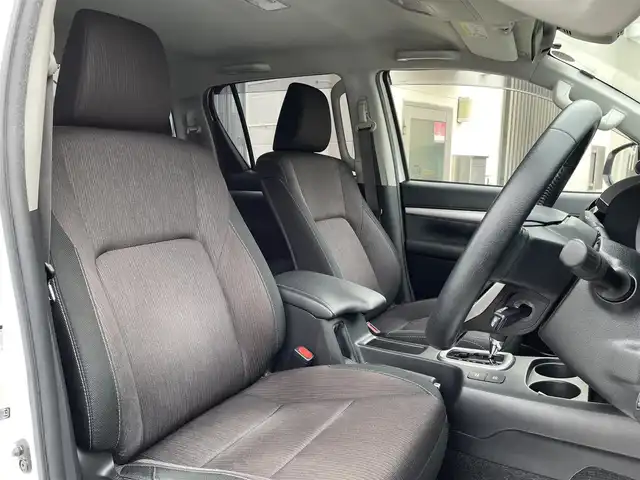 トヨタ ハイラックス Z 和歌山県 2018(平30)年 6.9万km スーパーホワイトⅡ JAOS BATTLESリフトアップキット/BTVメンバーダウンキット/ＧＩＧＥＡＲフロントバンパー/社外サイドステップ/社外SDナビ/CD/DVD/BT/フルセグTV/ETC/バックカメラ/クルコン/レーンキープアシスト/衝突軽減システム/横滑り防止装置/盗難防止装置/社外エアロ(FSR)/LEDヘッドライト/オートライト/ダウンヒルアシストコントロール/エンジンスタートボタン/スマートキー/純正フロアマット/社外アルミホイール