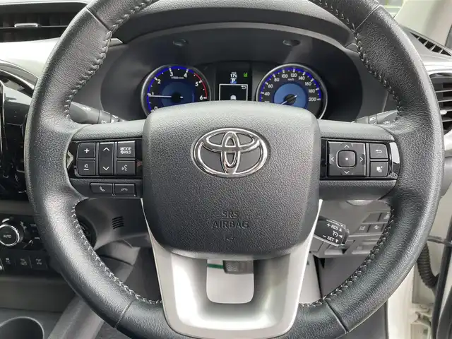 トヨタ ハイラックス Z 和歌山県 2018(平30)年 6.9万km スーパーホワイトⅡ JAOS BATTLESリフトアップキット/BTVメンバーダウンキット/ＧＩＧＥＡＲフロントバンパー/社外サイドステップ/社外SDナビ/CD/DVD/BT/フルセグTV/ETC/バックカメラ/クルコン/レーンキープアシスト/衝突軽減システム/横滑り防止装置/盗難防止装置/社外エアロ(FSR)/LEDヘッドライト/オートライト/ダウンヒルアシストコントロール/エンジンスタートボタン/スマートキー/純正フロアマット/社外アルミホイール