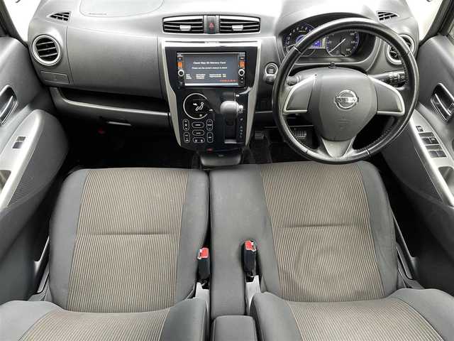 日産 デイズ ハイウェイスターX 神奈川県 2013(平25)年 5.4万km プレミアムパープルP (株)IDOMが運営する【じしゃロン相模原店】の自社ローン対象車両になります。こちらは現金ご利用時の価格です。自社ローンご希望の方は別途その旨お申付け下さい。/キセノンライト/オートライト/オートエアコン/純正１４インチアルミホイール/ETC/電動格納ミラー/フロアマット/フォグランプ/スマートキー/プッシュスタート/横滑り防止