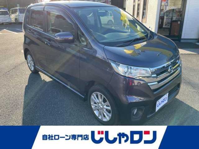 日産 デイズ ハイウェイスターX 神奈川県 2013(平25)年 5.4万km プレミアムパープルP (株)IDOMが運営する【じしゃロン相模原店】の自社ローン対象車両になります。こちらは現金ご利用時の価格です。自社ローンご希望の方は別途その旨お申付け下さい。/キセノンライト/オートライト/オートエアコン/純正１４インチアルミホイール/ETC/電動格納ミラー/フロアマット/フォグランプ/スマートキー/プッシュスタート/横滑り防止