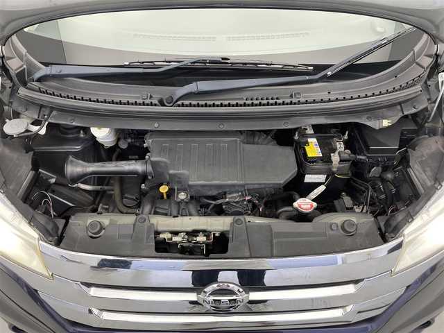 日産 デイズ ハイウェイスターX 神奈川県 2013(平25)年 5.4万km プレミアムパープルP (株)IDOMが運営する【じしゃロン相模原店】の自社ローン対象車両になります。こちらは現金ご利用時の価格です。自社ローンご希望の方は別途その旨お申付け下さい。/キセノンライト/オートライト/オートエアコン/純正１４インチアルミホイール/ETC/電動格納ミラー/フロアマット/フォグランプ/スマートキー/プッシュスタート/横滑り防止