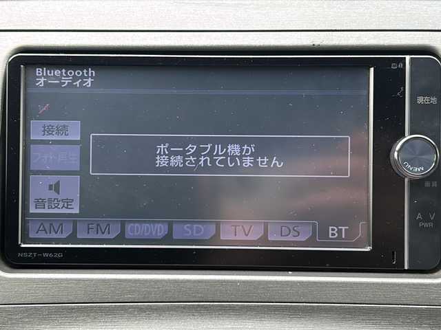 トヨタ プリウス S 山梨県 2014(平26)年 18.8万km ブラック 純正ナビ/　(CD/DVD/SD/BT/フルセグ)/HIDオートライト/フォグランプ/純正15インチアルミホイール/オートエアコン/純正フロアマット/横滑り防止装置/ABS/スマートキー/ビルトインETC