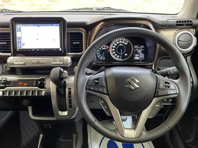 スズキ クロスビー HYBRID MZ 岩手県 2024(令6)年 1万km メロウディープレッドパール/ミネラルグレー2トーン ４WD/ターボ/全周囲カメラデュアルカメラブレーキサポート/コーナーセンサー/アイドリングストップ/クルーズコントロール/ヒルディセントコントロール/グリップコントロール/横滑り防止装置/レーンディパーチャーアラート/スノーモード/オートライト/オートマチックハイビーム/シートヒーター/ドライブレコーダー/ETC/オートエアコン/ステアリングスイッチ/純正ナビ/純正16インチアルミホイール