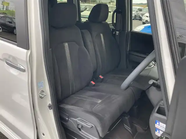 ホンダ Ｎ ＢＯＸ カスタム G L ホンダセンシング 静岡県 2020(令2)年 4.7万km プラチナホワイトパール Honda　SENSING/純正オーディオ(WX-174CU)/　AM FM CD AUX USB/LEDオートヘッドランプ/シートヒーター(前席)/レーダークルーズコントロール/片側パワースライドドア/純正14インチアルミホイール/リアクリアランスソナー/スマートキー2本/リアサンシェード/ステアリングスイッチ/純正フロアマット/ワンオーナー/ビルトインETC