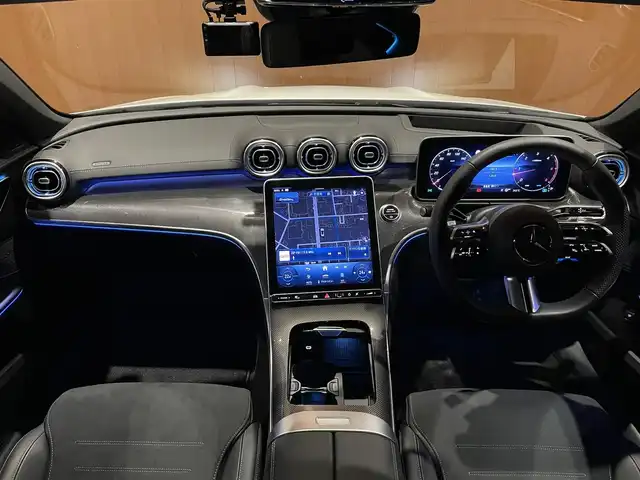 メルセデス・ベンツ Ｍ・ベンツ Ｃ２２０ｄ ステーションワゴン アバンギャルドAMGライン 愛知県 2023(令5)年 1.3万km ポーラホワイト パノラミックスライディングルーフ/アドバンスドサウンド/HUD/レーダーセーフティパッケージ/ACC/ブラインドスポットアシスト/シートヒーター/パワーシート/純正ナビ/フルセグTV/360度カメラ/LEDライト/純正18インチアルミ