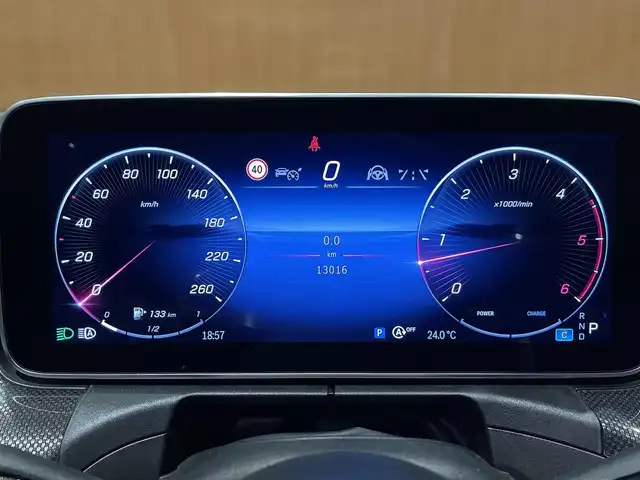 メルセデス・ベンツ Ｍ・ベンツ Ｃ２２０ｄ ステーションワゴン アバンギャルドAMGライン 愛知県 2023(令5)年 1.3万km ポーラホワイト パノラミックスライディングルーフ/アドバンスドサウンド/HUD/レーダーセーフティパッケージ/ACC/ブラインドスポットアシスト/シートヒーター/パワーシート/純正ナビ/フルセグTV/360度カメラ/LEDライト/純正18インチアルミ