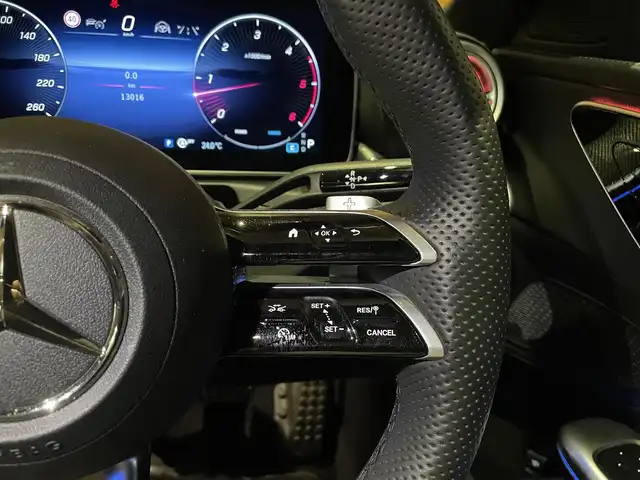 メルセデス・ベンツ Ｍ・ベンツ Ｃ２２０ｄ ステーションワゴン アバンギャルドAMGライン 愛知県 2023(令5)年 1.3万km ポーラホワイト パノラミックスライディングルーフ/アドバンスドサウンド/HUD/レーダーセーフティパッケージ/ACC/ブラインドスポットアシスト/シートヒーター/パワーシート/純正ナビ/フルセグTV/360度カメラ/LEDライト/純正18インチアルミ
