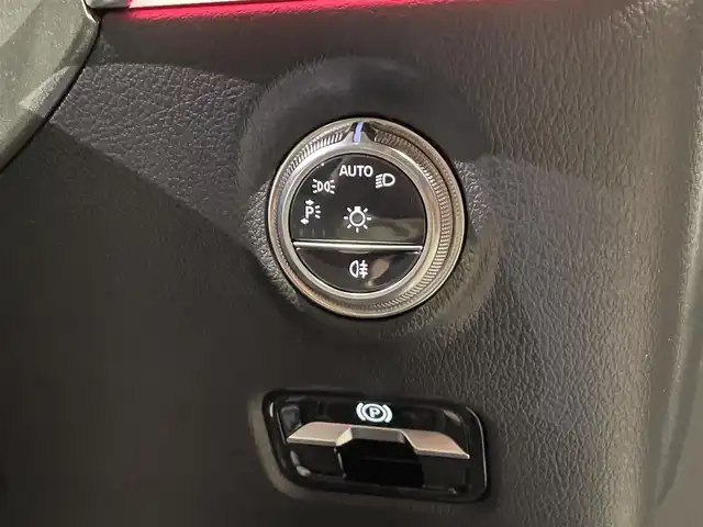 メルセデス・ベンツ Ｍ・ベンツ Ｃ２２０ｄ ステーションワゴン アバンギャルドAMGライン 愛知県 2023(令5)年 1.3万km ポーラホワイト パノラミックスライディングルーフ/アドバンスドサウンド/HUD/レーダーセーフティパッケージ/ACC/ブラインドスポットアシスト/シートヒーター/パワーシート/純正ナビ/フルセグTV/360度カメラ/LEDライト/純正18インチアルミ