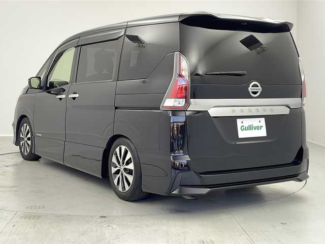 日産 セレナ ハイウェイスター 茨城県 2017(平29)年 7.7万km ダイヤモンドブラック 衝突軽減ブレーキ/純正9インチナビ/パーキングアシスト/両側パワースライドドア/クルーズコントロール　/前席シートヒーター/アイドリングストップ/横滑り防止装置/車線逸脱警報/純正フロアマット/純正ドアバイザー/スペアキー1本