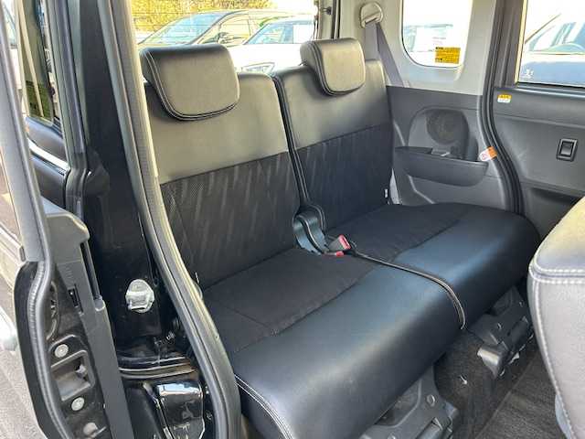 ダイハツ タント カスタム RS SA 東京都 2014(平26)年 6.9万km ブラックマイカメタリック ワンオーナー/純正SDナビ フルセグTV/バックカメラ/両側パワースライドドア/衝突被害軽減システム/衝突回避支援システム/低速域衝突回避支援ブレーキ機能/誤発進抑制制御機能/先行車発進お知らせ機能/横滑り防止装置/アイドリングストップ機能/パワーステアリング/キーレスプッシュスタートシステム/Bluetooth接続/オートライト/オートマチックハイビーム/スペアキー/保証書＆取扱説明書