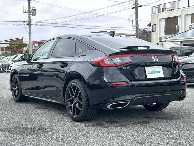 ホンダ シビック EX 沖縄県 2021(令3)年 0.9万km クリスタルブラックパール 純正９型コネクトディスプレイ　/（ＡＭ／ＦＭ／ＢＴ）　/フルセグＴＶ　/バックモニター　/コーナーセンサー　/クルーズコントロール　/置くだけ充電　/衝突軽減　/ＥＴＣ/ハーフレザー　/シートヒーター/USB入力端子/パワーシート/横滑り防止/スマートキー/LEDヘッドライト/純正フロアマット/純正18AW