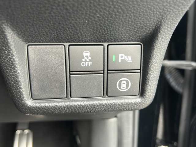 ホンダ シビック EX 沖縄県 2021(令3)年 0.9万km クリスタルブラックパール 純正９型コネクトディスプレイ　/（ＡＭ／ＦＭ／ＢＴ）　/フルセグＴＶ　/バックモニター　/コーナーセンサー　/クルーズコントロール　/置くだけ充電　/衝突軽減　/ＥＴＣ/ハーフレザー　/シートヒーター/USB入力端子/パワーシート/横滑り防止/スマートキー/LEDヘッドライト/純正フロアマット/純正18AW