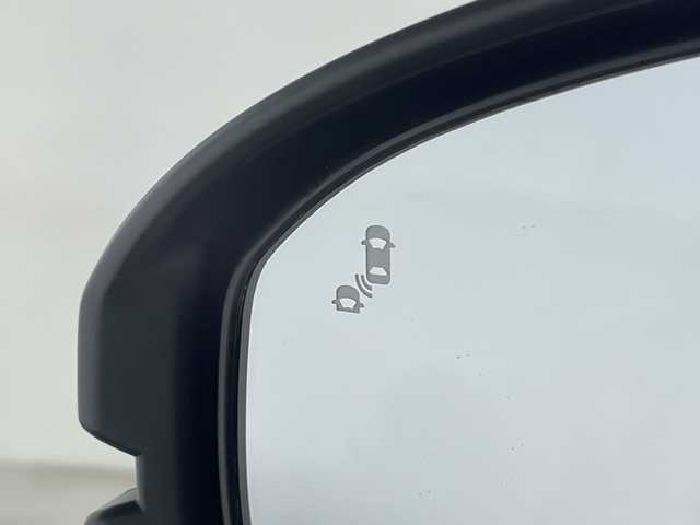 ホンダ フリード ハイブリット e:HEV クロスター 神奈川県 2025(令7)年 0.1千km プラチナホワイトパール 登録済未使用車/純正9型ディスプレイオーディオ【LXM-242ZFNI】/ホンダコネクトナビ/フルセグ　Bluetooth　AM FM　USB　iPod/両側電動スライドドア【サンシェード】/ホンダセンシング/CMBS衝突軽減ブレーキ/誤発進抑制機能/急アクセル抑制機能/路外逸脱抑制機能/アダブティブクルーズコントロール/LKAS車線維持支援システム/先行車発進お知らせ機能/標識認識機能/ブラインドスポットインフォメーション/パーキングセンサーシステム/後退出庫サポート/オートハイビーム/革巻きステアリング/前席シートヒーター/ECON/電動パーキングブレーキ/オートブレーキホールド/プッシュスタート/スマートキー/純正15インチアルミホイール/LEDヘッドランプ/オートライト/スペアキー