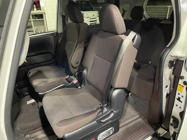 トヨタ スペイド G 埼玉県 2012(平24)年 3.3万km ホワイトパールクリスタルシャイン ワンオーナー/純正HDDナビ（型：NHZD-W62G）/　DTV/CD/DVD/HDD/HDD REC/BT/片側パワースライドドア/バックカメラ/D席シートヒーター/社外15インチアルミ/アイドリングストップ/スマートキー/スペアキー×1/純正フロアマット/革ステアリング/プッシュスタート/ETC/2022年製スタッドレスタイヤ×4本（175/65/R15）/ホイールキャップに傷あり