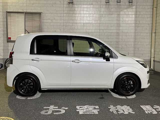 トヨタ スペイド G 埼玉県 2012(平24)年 3.3万km ホワイトパールクリスタルシャイン ワンオーナー/純正HDDナビ（型：NHZD-W62G）/　DTV/CD/DVD/HDD/HDD REC/BT/片側パワースライドドア/バックカメラ/D席シートヒーター/社外15インチアルミ/アイドリングストップ/スマートキー/スペアキー×1/純正フロアマット/革ステアリング/プッシュスタート/ETC/2022年製スタッドレスタイヤ×4本（175/65/R15）/ホイールキャップに傷あり