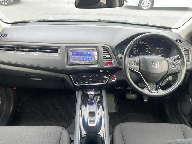 ホンダ ヴェゼル ハイブリッド X 熊本県 2014(平26)年 9.4万km ルーセブラックM (株)IDOMが運営する【じしゃロン熊本店】の自社ローン対象車両になります。こちらは現金ご利用時の価格です。/自社ローンご希望の方は別途その旨お申付け下さい。/純正ナビ（ＣＤ　ＤＶＤ　ワンセグＴＶ　ＢＴ）　/バックカメラ　/ＥＴＣ　/クルーズコントロール　/パドルシフト　/ＬＥＤヘッドライト　/ステアリングスイッチ　/Ｗ＋サイドエアバッグ　/カーテンエアバッグ/あんしんパッケージ