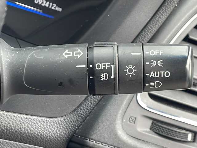 ホンダ ヴェゼル ハイブリッド X 熊本県 2014(平26)年 9.4万km ルーセブラックM (株)IDOMが運営する【じしゃロン熊本店】の自社ローン対象車両になります。こちらは現金ご利用時の価格です。/自社ローンご希望の方は別途その旨お申付け下さい。/純正ナビ（ＣＤ　ＤＶＤ　ワンセグＴＶ　ＢＴ）　/バックカメラ　/ＥＴＣ　/クルーズコントロール　/パドルシフト　/ＬＥＤヘッドライト　/ステアリングスイッチ　/Ｗ＋サイドエアバッグ　/カーテンエアバッグ/あんしんパッケージ