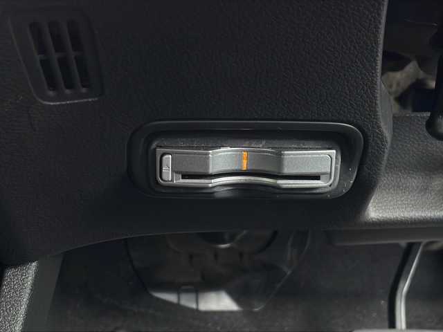 ホンダ ヴェゼル ハイブリッド X 熊本県 2014(平26)年 9.4万km ルーセブラックM (株)IDOMが運営する【じしゃロン熊本店】の自社ローン対象車両になります。こちらは現金ご利用時の価格です。/自社ローンご希望の方は別途その旨お申付け下さい。/純正ナビ（ＣＤ　ＤＶＤ　ワンセグＴＶ　ＢＴ）　/バックカメラ　/ＥＴＣ　/クルーズコントロール　/パドルシフト　/ＬＥＤヘッドライト　/ステアリングスイッチ　/Ｗ＋サイドエアバッグ　/カーテンエアバッグ/あんしんパッケージ