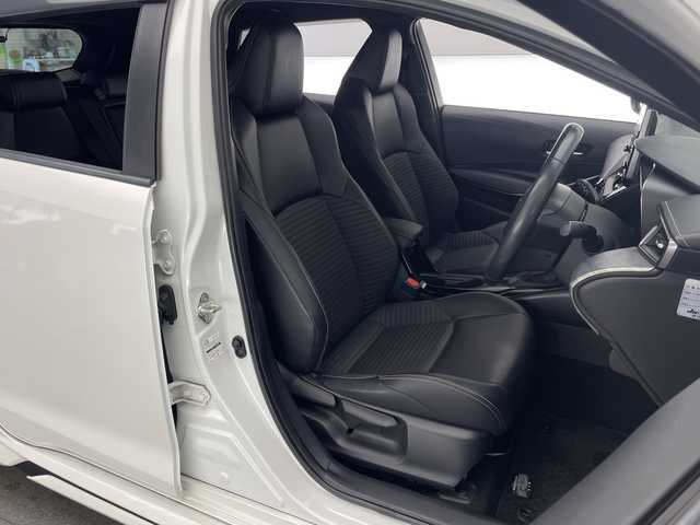 トヨタ カローラツーリング ハイブリッド ダブルバイビー 宮崎県 2020(令2)年 4.6万km ホワイトパールクリスタルシャイン モデリスタフルエアロ/Toyota Safety Sense/〇プリクラシュセーフティ/〇レーントレーシングアシスト/〇ブラインドスポットモニター/〇リアクロストラフィックアラート/〇パーキングサポートブレーキ/〇ロードサインアシスト/〇クリアランスソナー/〇オートマチックハイビーム/〇レーダークルーズコントロール/〇先行車発進告知/純正9インチディスプレイオーディオ/ナビ機能/バックカメラ/ハーフレザーシート/LEDヘッドライト/ビルトインETC/純正17インチAW/前後ドライブレコーダー