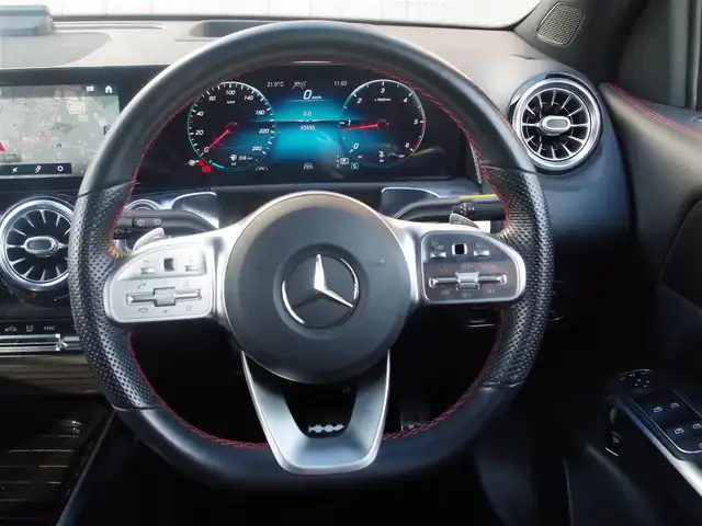 メルセデス・ベンツ ＧＬＢ２００ｄ 埼玉県 2021(令3)年 6.4万km ポーラホワイト ワンオーナー/ブラックハーフレザーシート/アダプティブクルーズコントロール/全周囲カメラ/パークセンサー/ヘッドアップディスプレイ/アドバンスドパッケージ/レーダーセーフティパッケージ/電動リアゲート/ETC