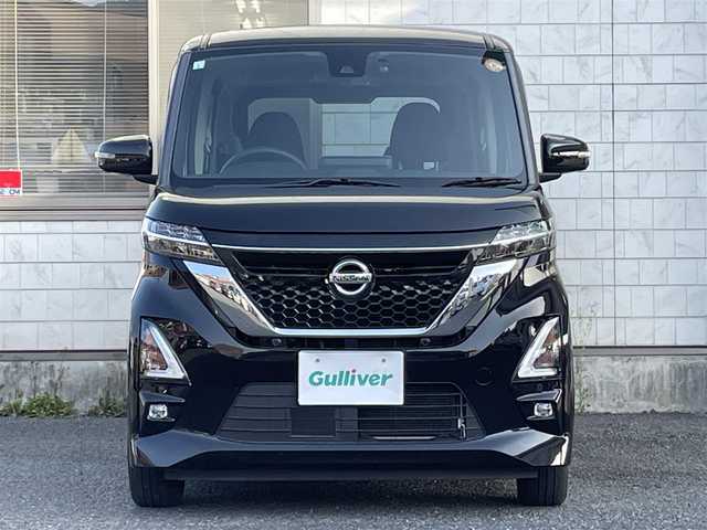 日産 ルークス ハイウェイスター X 福岡県 2021(令3)年 3.8万km ブラック ワンオーナー/純正9インチメモリナビ【MM320D-L】/　(AM/FM/CD/DVD/SD/MUSIC STOCKER/Bluetooth/iPod/USB/フルセグTV)/インテリジェントアラウンドビューモニター/バックカメラ/運転支援機能/・エマージェンシーブレーキ/・エマージェンシーストップシグナル/・ヒルスタートアシスト/・踏み間違い衝突防止アシスト/・車線逸脱防止支援システム/・標識検知機能/・先行車発進お知らせ/両側パワースライドドア/ハンズフリーオートスライドドア/純正ナビ連動型前方ドライブレコーダー【DH5-D】/ステアリングスイッチ/電格ウインカーミラー/ドアバイザー/助手席シートバックテーブル/USBポート(D席、N席シート裏)/後席ロールサンシェード/スペアキー×1/保証書/取扱説明書/ナビ取扱説明書