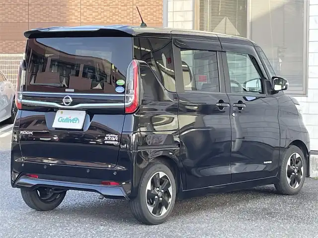 日産 ルークス ハイウェイスター X 福岡県 2021(令3)年 3.8万km ブラック ワンオーナー/純正9インチメモリナビ【MM320D-L】/　(AM/FM/CD/DVD/SD/MUSIC STOCKER/Bluetooth/iPod/USB/フルセグTV)/インテリジェントアラウンドビューモニター/バックカメラ/運転支援機能/・エマージェンシーブレーキ/・エマージェンシーストップシグナル/・ヒルスタートアシスト/・踏み間違い衝突防止アシスト/・車線逸脱防止支援システム/・標識検知機能/・先行車発進お知らせ/両側パワースライドドア/ハンズフリーオートスライドドア/純正ナビ連動型前方ドライブレコーダー【DH5-D】/ステアリングスイッチ/電格ウインカーミラー/ドアバイザー/助手席シートバックテーブル/USBポート(D席、N席シート裏)/後席ロールサンシェード/スペアキー×1/保証書/取扱説明書/ナビ取扱説明書
