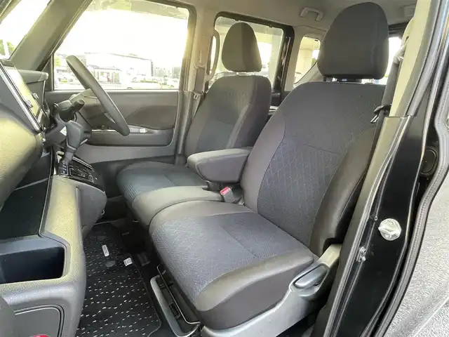 日産 ルークス ハイウェイスター X 福岡県 2021(令3)年 3.8万km ブラック ワンオーナー/純正9インチメモリナビ【MM320D-L】/　(AM/FM/CD/DVD/SD/MUSIC STOCKER/Bluetooth/iPod/USB/フルセグTV)/インテリジェントアラウンドビューモニター/バックカメラ/運転支援機能/・エマージェンシーブレーキ/・エマージェンシーストップシグナル/・ヒルスタートアシスト/・踏み間違い衝突防止アシスト/・車線逸脱防止支援システム/・標識検知機能/・先行車発進お知らせ/両側パワースライドドア/ハンズフリーオートスライドドア/純正ナビ連動型前方ドライブレコーダー【DH5-D】/ステアリングスイッチ/電格ウインカーミラー/ドアバイザー/助手席シートバックテーブル/USBポート(D席、N席シート裏)/後席ロールサンシェード/スペアキー×1/保証書/取扱説明書/ナビ取扱説明書