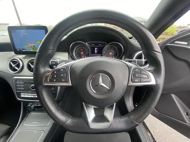 メルセデス・ベンツ ＣＬＡ１８０ AMG スタイル 福岡県 2018(平30)年 3.4万km コスモスブラック レーダーセーフティパッケージ/ACC/ブラインドスポット/パノラマサンルーフ/harman/kardon/ハーフレザーシート/前席シートヒーター/前席パワーシート/純正ナビ/フルセグ/バックカメラ/パドルシフト/前後ドラレコ/社外レーダー