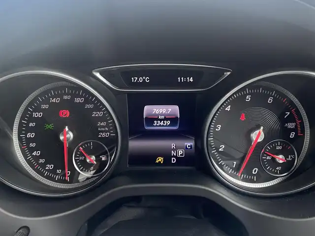 メルセデス・ベンツ ＣＬＡ１８０ AMG スタイル 福岡県 2018(平30)年 3.4万km コスモスブラック レーダーセーフティパッケージ/ACC/ブラインドスポット/パノラマサンルーフ/harman/kardon/ハーフレザーシート/前席シートヒーター/前席パワーシート/純正ナビ/フルセグ/バックカメラ/パドルシフト/前後ドラレコ/社外レーダー