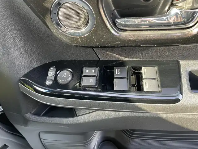 ホンダ Ｎ ＢＯＸ カスタム G L ターボ ホンダセンシング 千葉県 2019(平31)年 5.1万km クリスタルブラックパール ホンダセンシング/・衝突軽減ブレーキ/・レーンキープアシスト/・アダプティブクルーズコントロール/・オートマチックハイビーム/社外SDナビ【CN-RE05D】/・CD/DVD/MSV/Bluetooth/フルセグTV/バックカメラ/両後パワースライドドア/ハーフレザーシート/スマートキー/社外前後ドライブレコーダー/ビルトインETC/パドルシフト/純正LEDヘッドライト/フォグランプ/本革巻きステアリング/純正15インチアルミホイール/純正ゴムフロアマット/サイド＆カーテンエアバッグ