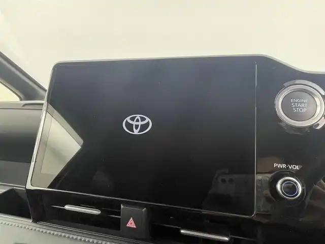 トヨタ ヴォクシー S－Z 埼玉県 2023(令5)年 1.2万km ホワイトパールクリスタルシャイン 10.5インチディスプレイオーディオ　フルセグ　全方位カメラ　トヨタセーフティセンス　レーダークルーズ　ETC2.0　ハーフレザーシート　両側パワスラ　シートヒーター　LEDオートライト　ドライブレコーダー　クリアランスソナー　