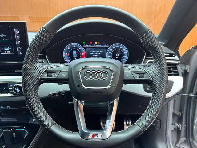 アウディ Ａ５ SB 40TDIクワトロ Sライン 千葉県 2021(令3)年 6.9万km クワンタムグレー ＡＣＣ　/半革　/ナビ　/ＴＶ　/３６０°レーザーライトＰＫＧ　/電動シート　/シートヒーター　/電動トランク　/プッシュスタート　/バーチャルコックピット　/衝突軽減Ｂ　/ＢＳＭ　/ＬＫＡ　/ＥＴＣ　/禁煙車
