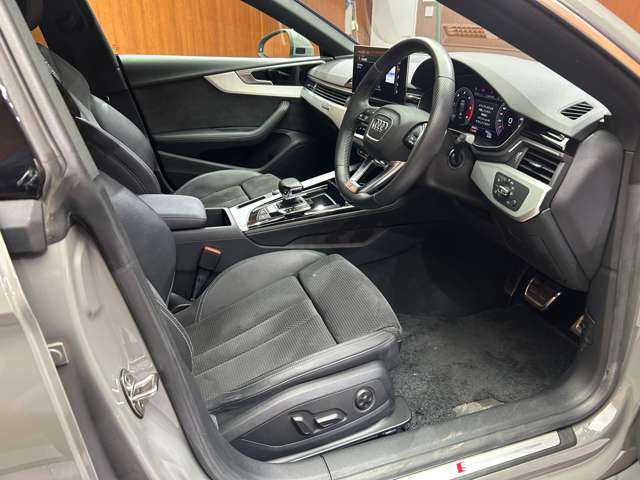 アウディ Ａ５ SB 40TDIクワトロ Sライン 千葉県 2021(令3)年 6.9万km クワンタムグレー ＡＣＣ　/半革　/ナビ　/ＴＶ　/３６０°レーザーライトＰＫＧ　/電動シート　/シートヒーター　/電動トランク　/プッシュスタート　/バーチャルコックピット　/衝突軽減Ｂ　/ＢＳＭ　/ＬＫＡ　/ＥＴＣ　/禁煙車