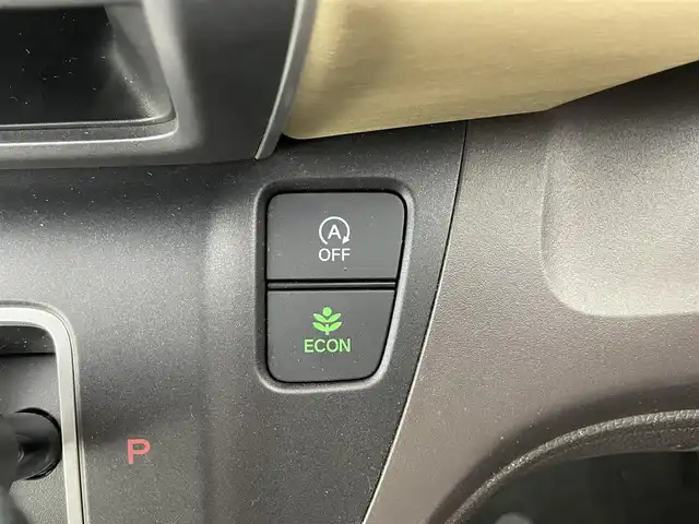 ホンダ フリード G ホンダセンシング 埼玉県 2019(平31)年 3万km フォレストグリーンパール ホンダセンシング/純正7インチメモリナビ(型式：VXM-194Ci)/CD/Bluetooth/フルセグ/両側パワースライドドア/クルーズコントロール/バックカメラ/前後ドライブレコーダー/ビルトインETC/純正フロアマット/プッシュスタート/スマートキー/スペアキー１本