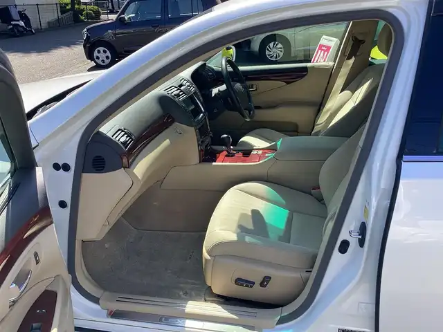レクサス ＬＳ 460 神奈川県 2007(平19)年 7.8万km ホワイトパールクリスタルシャイン ワンオーナー/純正HDDナビ/バックモニター/HIDヘッドランプ/インテリジェントAFS/プレミアムサウンドシステム/パワーシート/スマートキー