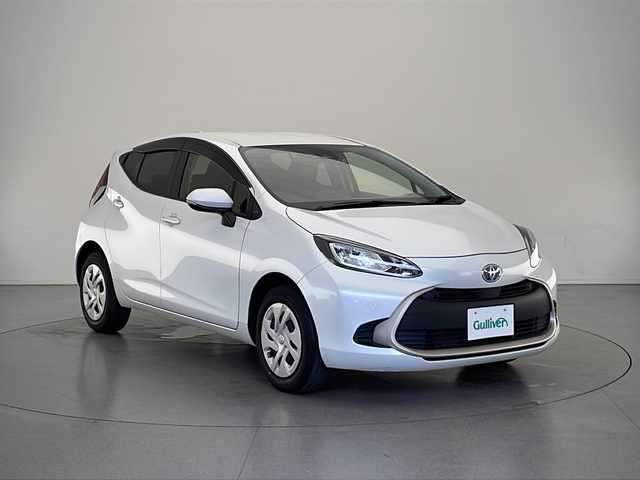 トヨタ アクア G 長野県 2022(令4)年 1.9万km プラチナホワイトパールマイカ 4WD/純正メモリナビ/Bluetooth／フルセグTV/前後ドラレコ/バックカメラ/ETC/衝突被害軽減システム/横滑り防止装置/レーントレーシングアシスト/クリアランスソナー/パーキングサポートブレーキ/ロードサインアシスト/ステアリングスイッチ/ドアバイザー/フロアマット/コーナーセンサー/プッシュスタート/スペアキー1本/LEDヘッドライト